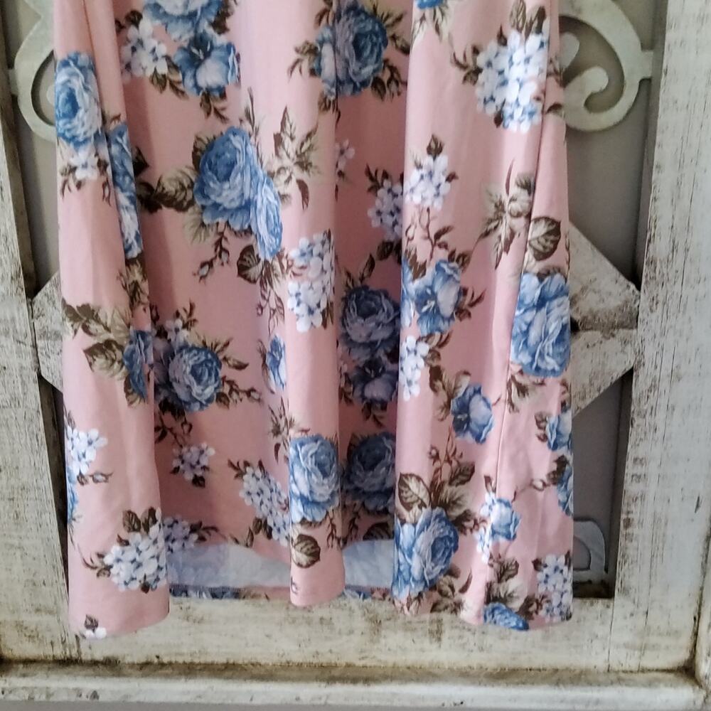 Wayf Women's Short Sleeve Midi Dress with Elastic Waist V-Neck Soft Peach Floral - Picture 8 of 9